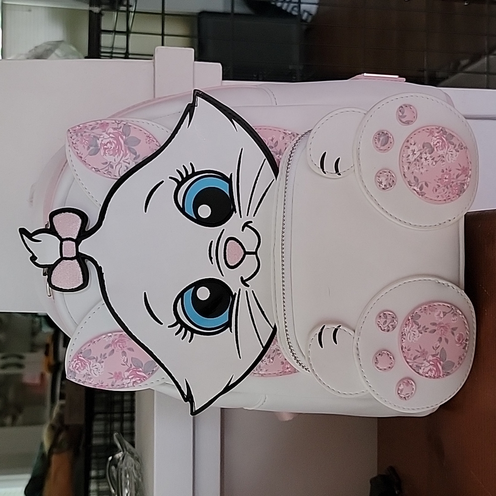 NWT Loungefly Disney Aristocats Marie Footsy Floral Chibi Mini Backpack